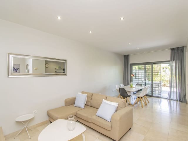 Image No.12-2 Bed Apartment for sale