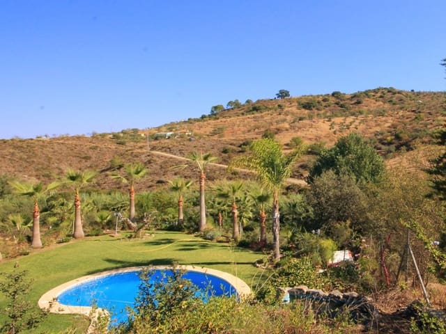 Image No.10-5 Bed Country House for sale