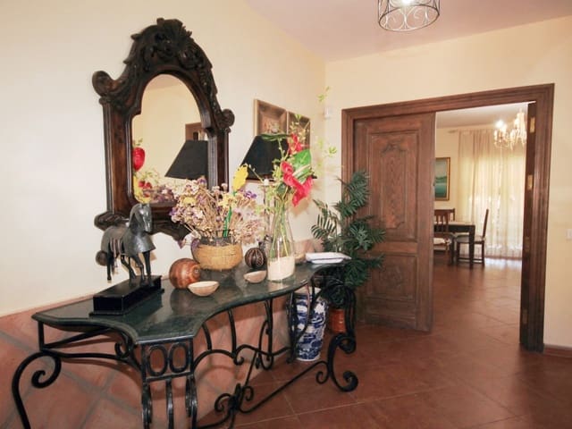 Image No.13-5 Bed Country House for sale