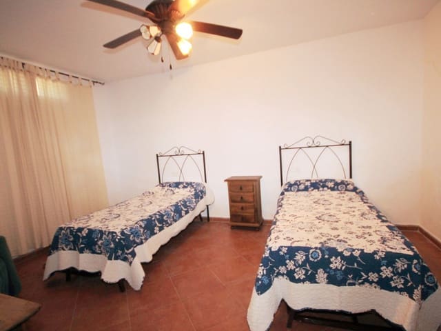 Image No.17-5 Bed Country House for sale