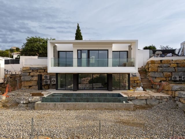 Image No.10-Villa de 4 chambres à vendre à Estepona