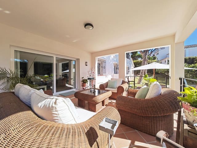 Image No.4-4 Bed Villa for sale
