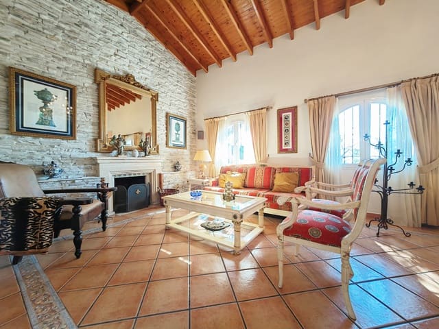 Image No.8-4 Bed Villa for sale