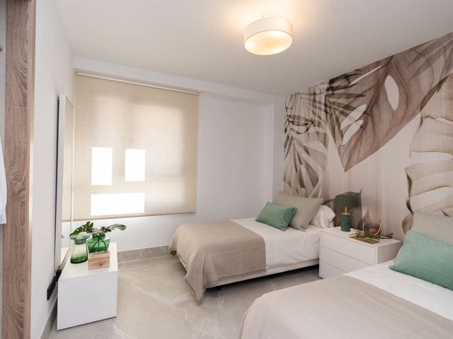 Image No.28-3 Bed Apartment for sale