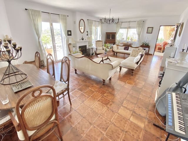 Image No.20-Villa de 4 chambres à vendre à La Cala De Mijas