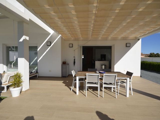 Image No.18-4 Bed Villa for sale