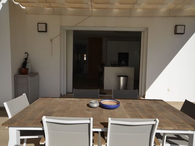 Image No.24-4 Bed Villa for sale