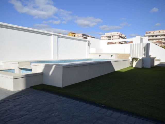 Image No.25-4 Bed Villa for sale