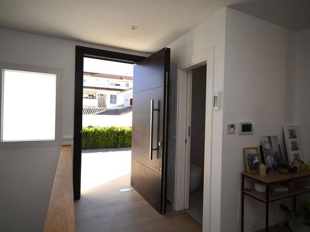 Image No.26-4 Bed Villa for sale