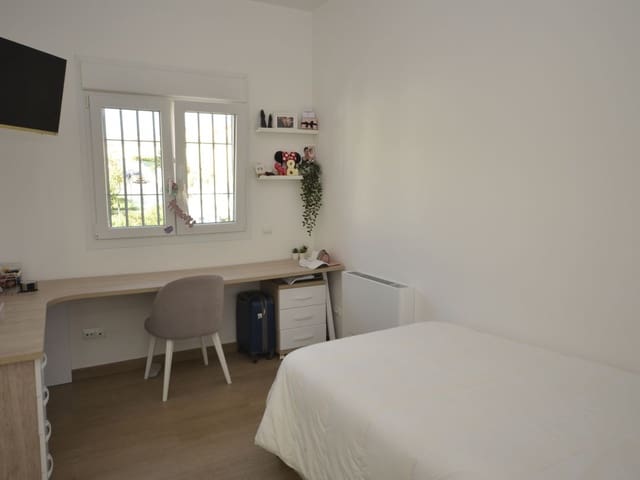 Image No.35-4 Bed Villa for sale