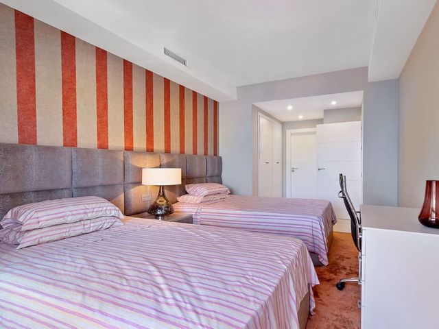 Image No.26-3 Bed Penthouse for sale