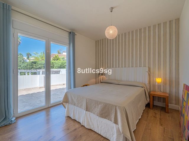 Image No.29-5 Bed Villa for sale
