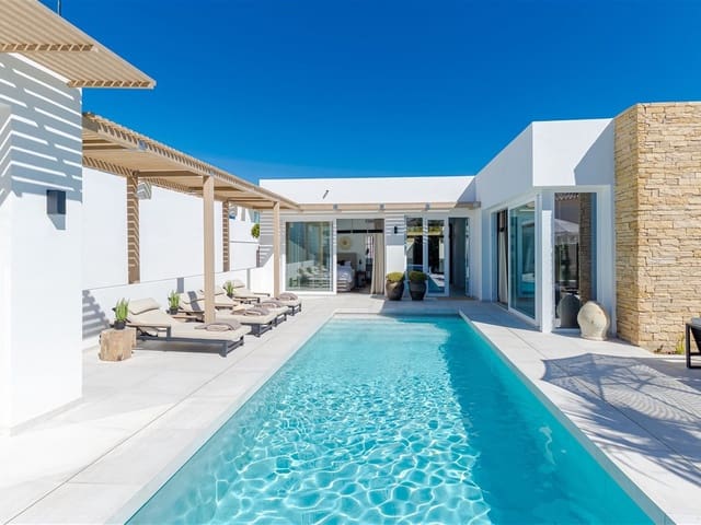 Image No.2-9 Bed Villa for sale