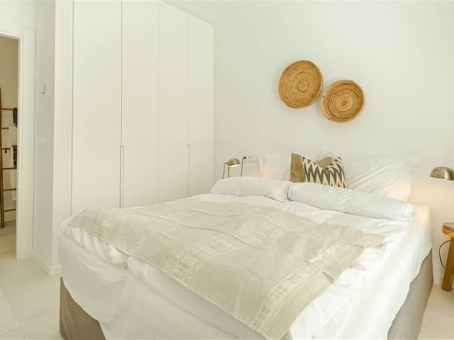 Image No.25-9 Bed Villa for sale