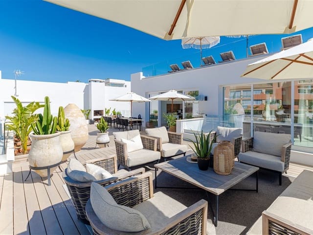 Image No.7-9 Bed Villa for sale