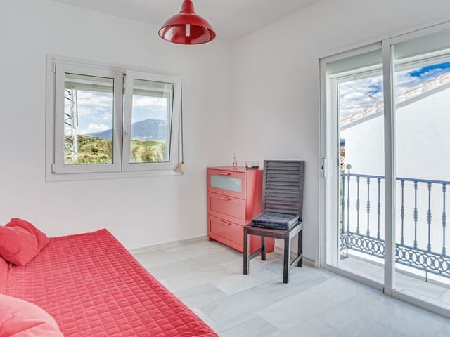 Image No.13-2 Bed Apartment for sale