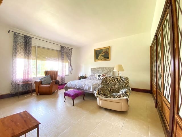 Image No.21-4 Bed Villa for sale