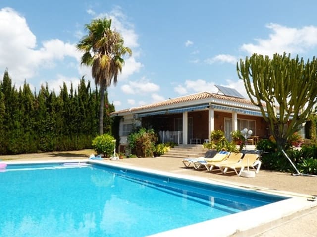 Image No.3-4 Bed Villa for sale