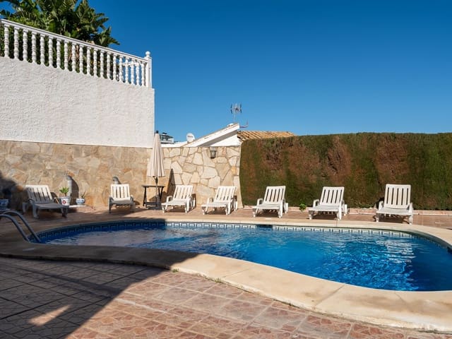 Image No.3-Villa de 5 chambres à vendre à Fuengirola