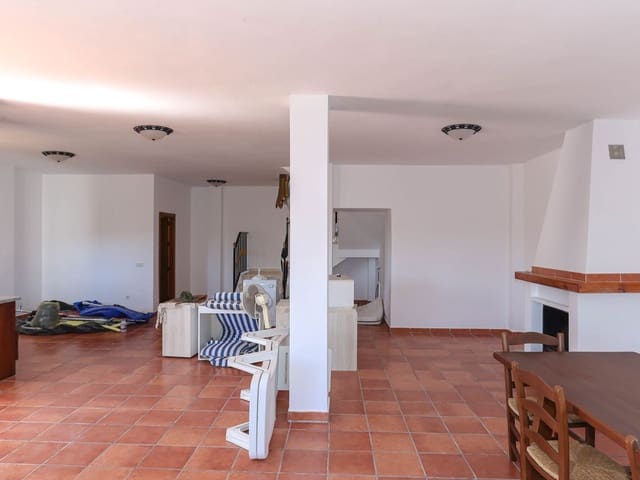 Image No.14-3 Bed Villa for sale