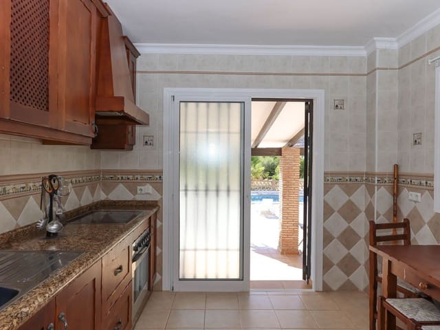 Image No.17-3 Bed Villa for sale
