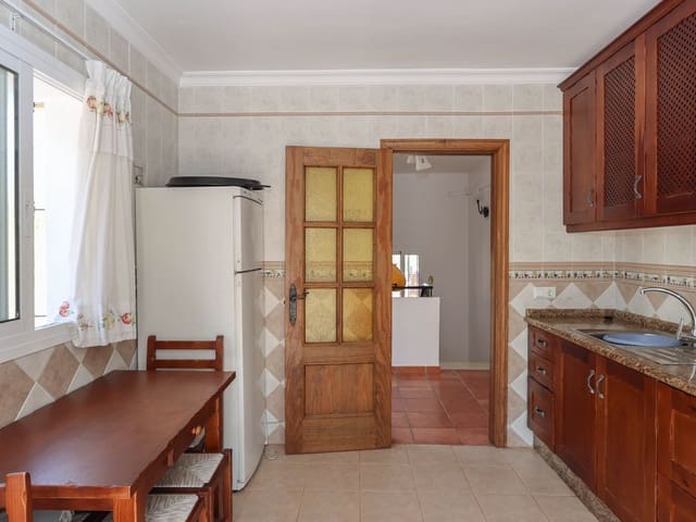 Image No.18-3 Bed Villa for sale