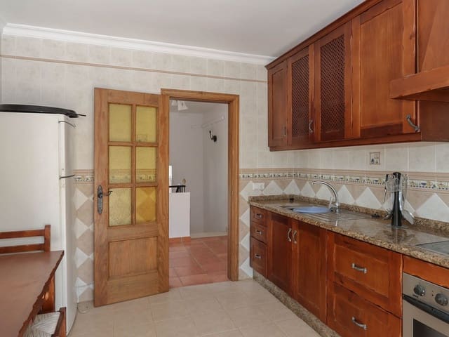 Image No.19-3 Bed Villa for sale
