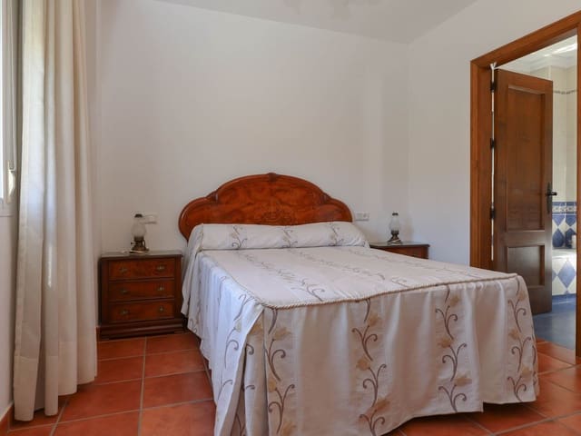 Image No.23-3 Bed Villa for sale