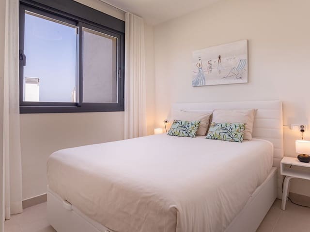 Image No.14-3 Bed Apartment for sale