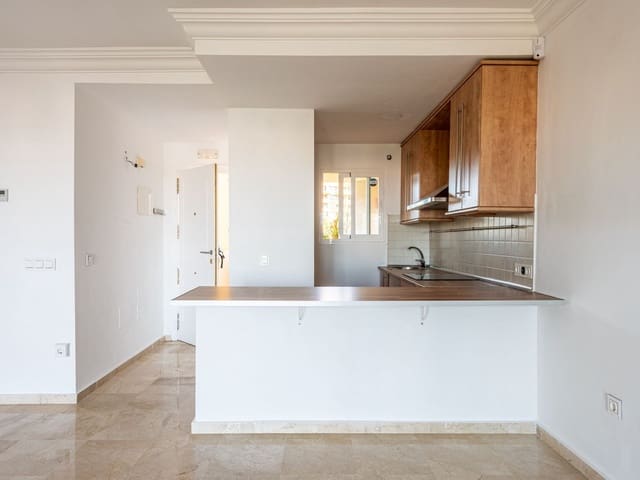 Image No.10-3 Bed Apartment for sale
