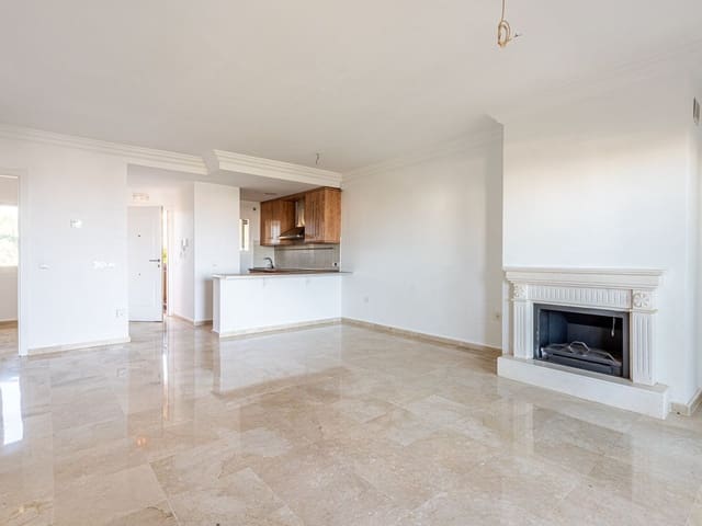 Image No.8-3 Bed Apartment for sale