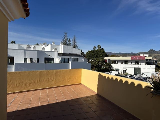 Image No.2-Penthouse de 2 chambres à vendre à Estepona