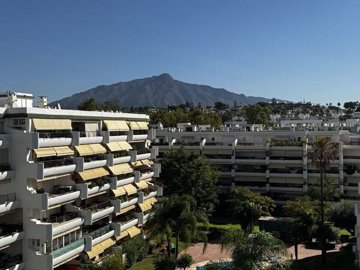 x-284833106