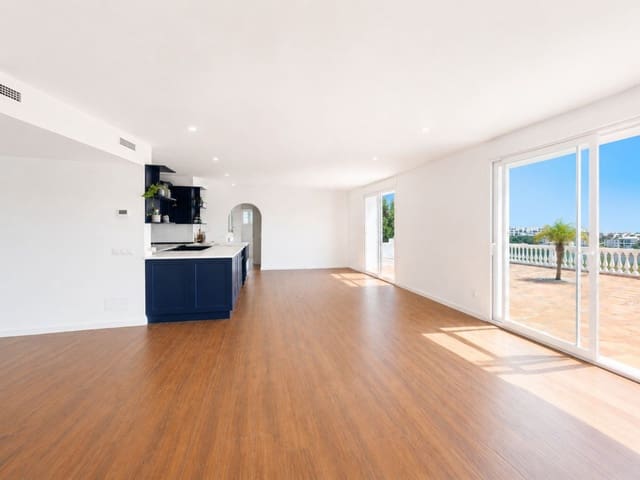 Image No.6-5 Bed Country House for sale