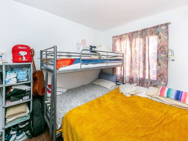 Image No.18-10 Bed Country House for sale