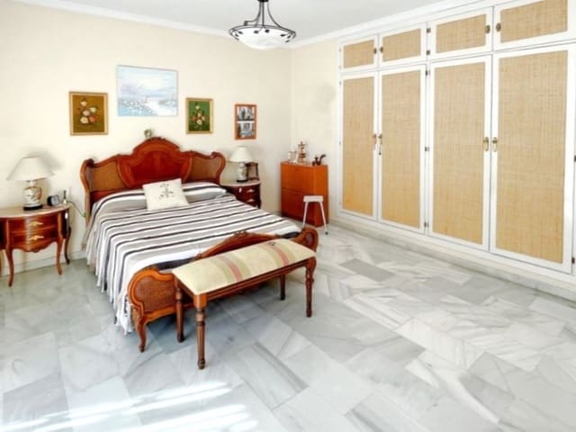 Image No.7-3 Bed Apartment for sale