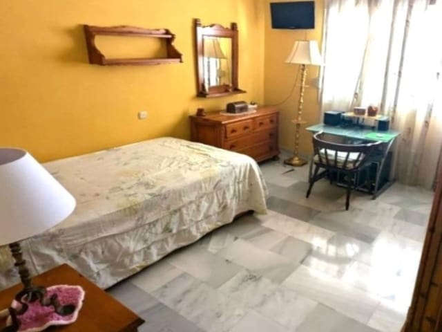 Image No.8-3 Bed Apartment for sale
