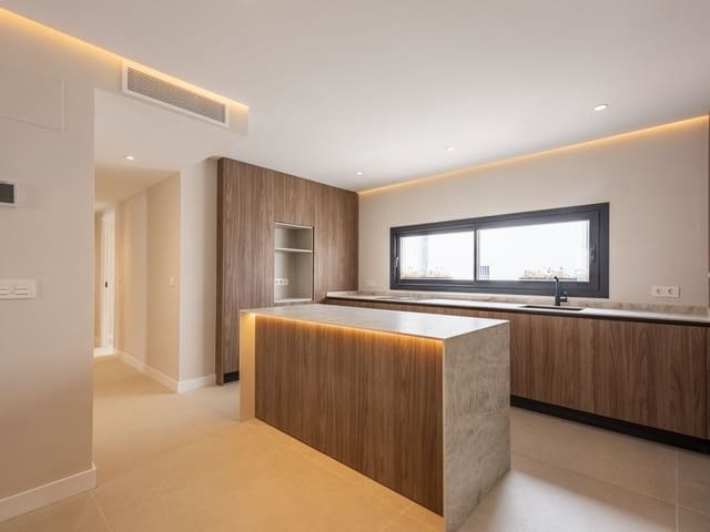 Image No.8-4 Bed Apartment for sale