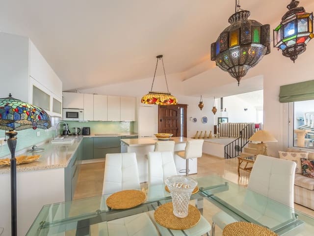 Image No.10-3 Bed Villa for sale