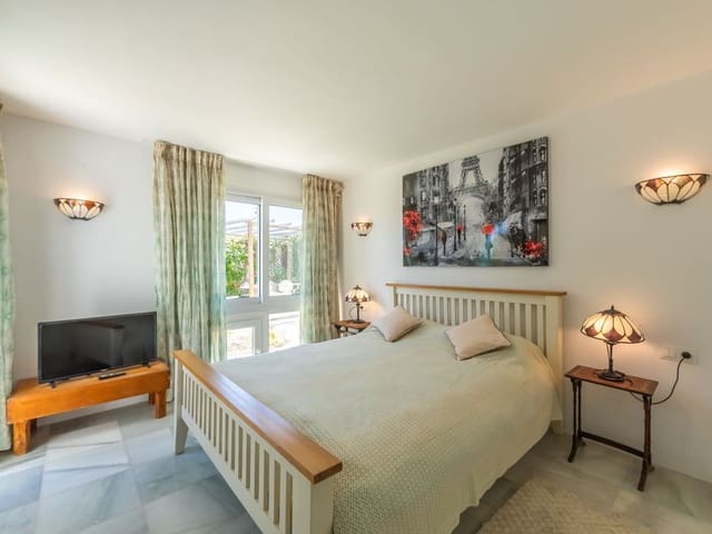 Image No.19-3 Bed Villa for sale