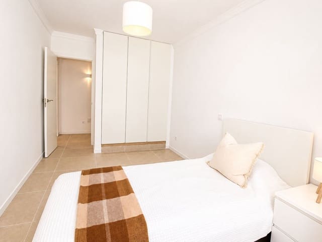Image No.11-3 Bed Apartment for sale