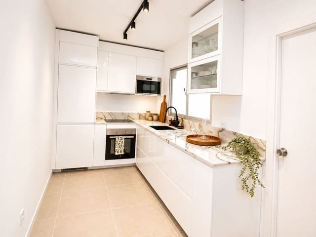 Image No.8-3 Bed Apartment for sale