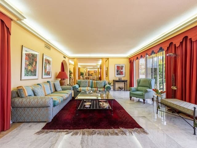Image No.6-Villa de 5 chambres à vendre à Malaga