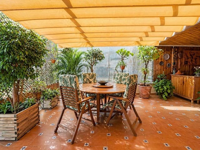 Image No.2-4 Bed Townhouse for sale
