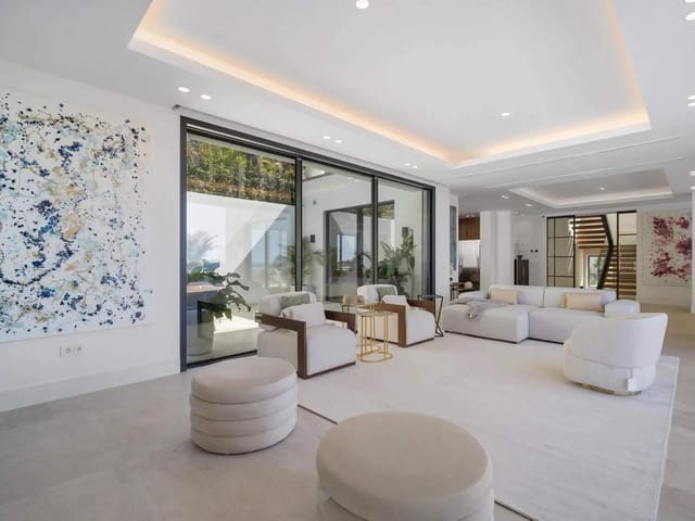 Image No.6-4 Bed Villa for sale