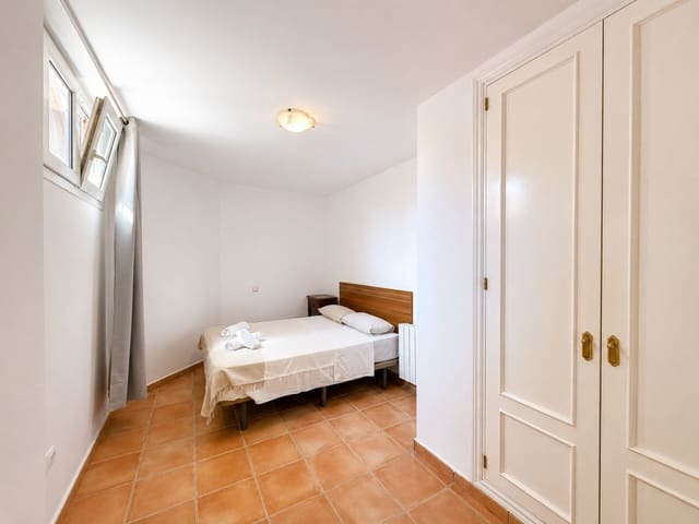 Image No.8-7 Bed Villa for sale