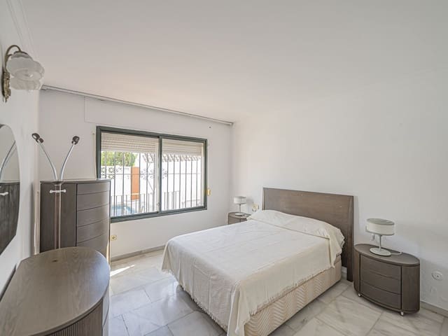 Image No.9-Villa de 3 chambres à vendre à Nueva Andalucia