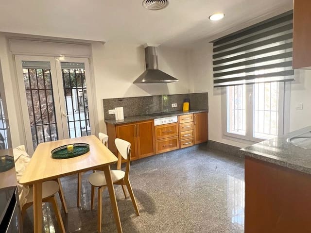 Image No.7-3 Bed Townhouse for sale