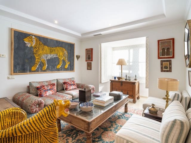 Image No.5-4 Bed Villa for sale