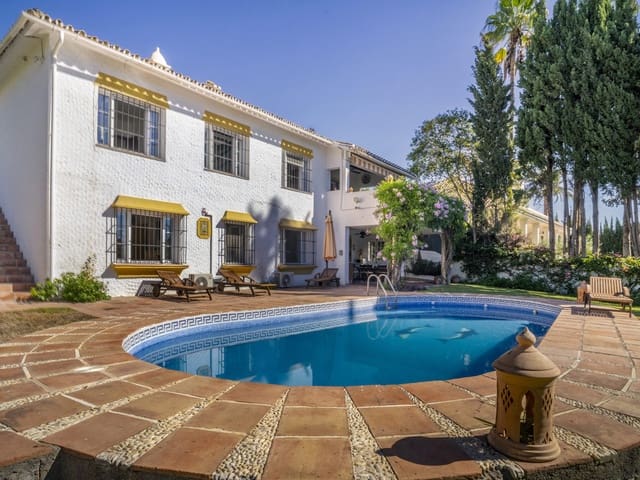 Image No.2-4 Bed Villa for sale